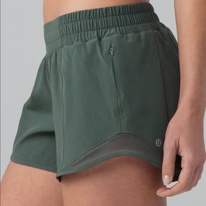 Lululemon Forest Green Hotty Hot Shorts 2.5”